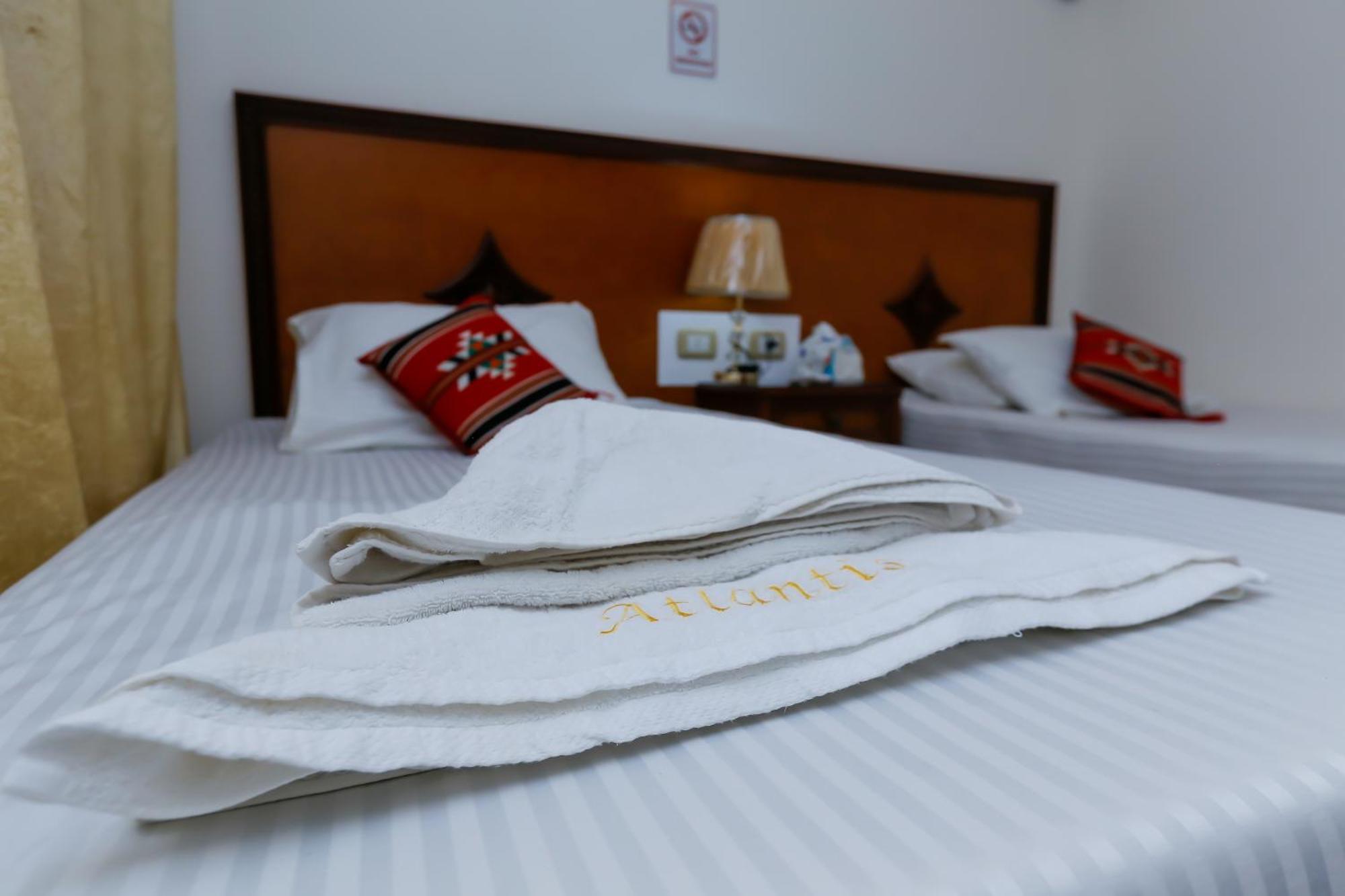 Atlantis Pyramids Inn New Giza Екстер'єр фото