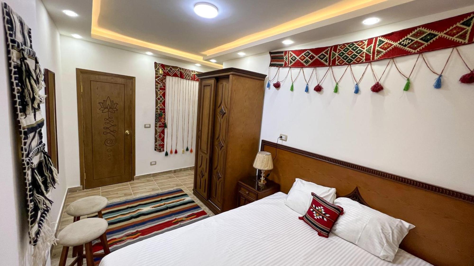 Atlantis Pyramids Inn New Giza Екстер'єр фото